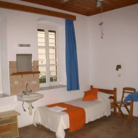 Medieval Rose עיר רודוס